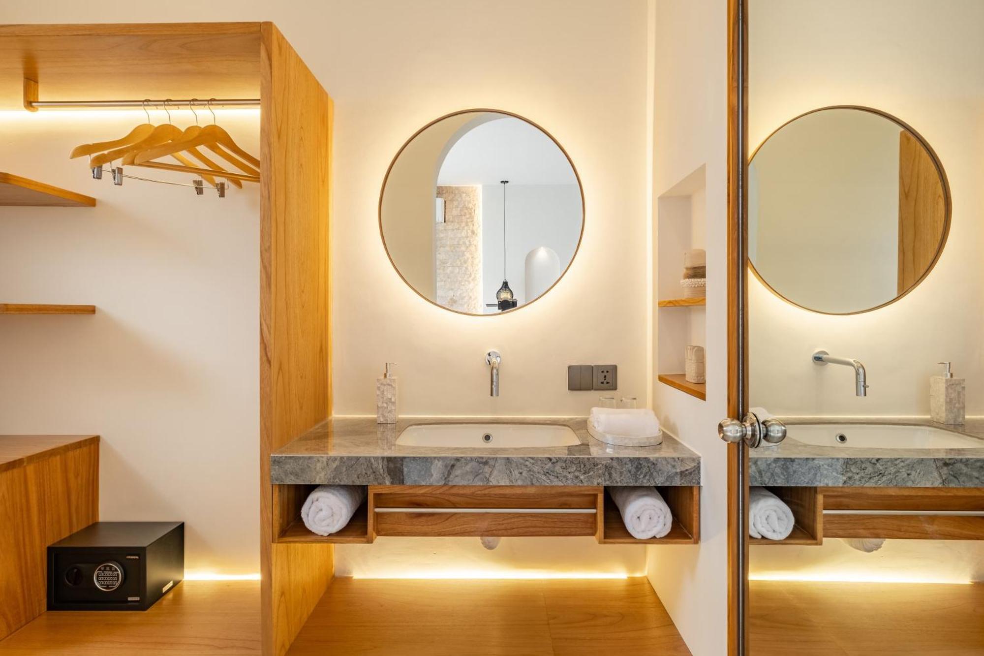 Mysa Boutique Hotel Seminyak Kültér fotó